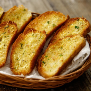 Garlic Bread – A Perfect Blend of Flavor & Crunch